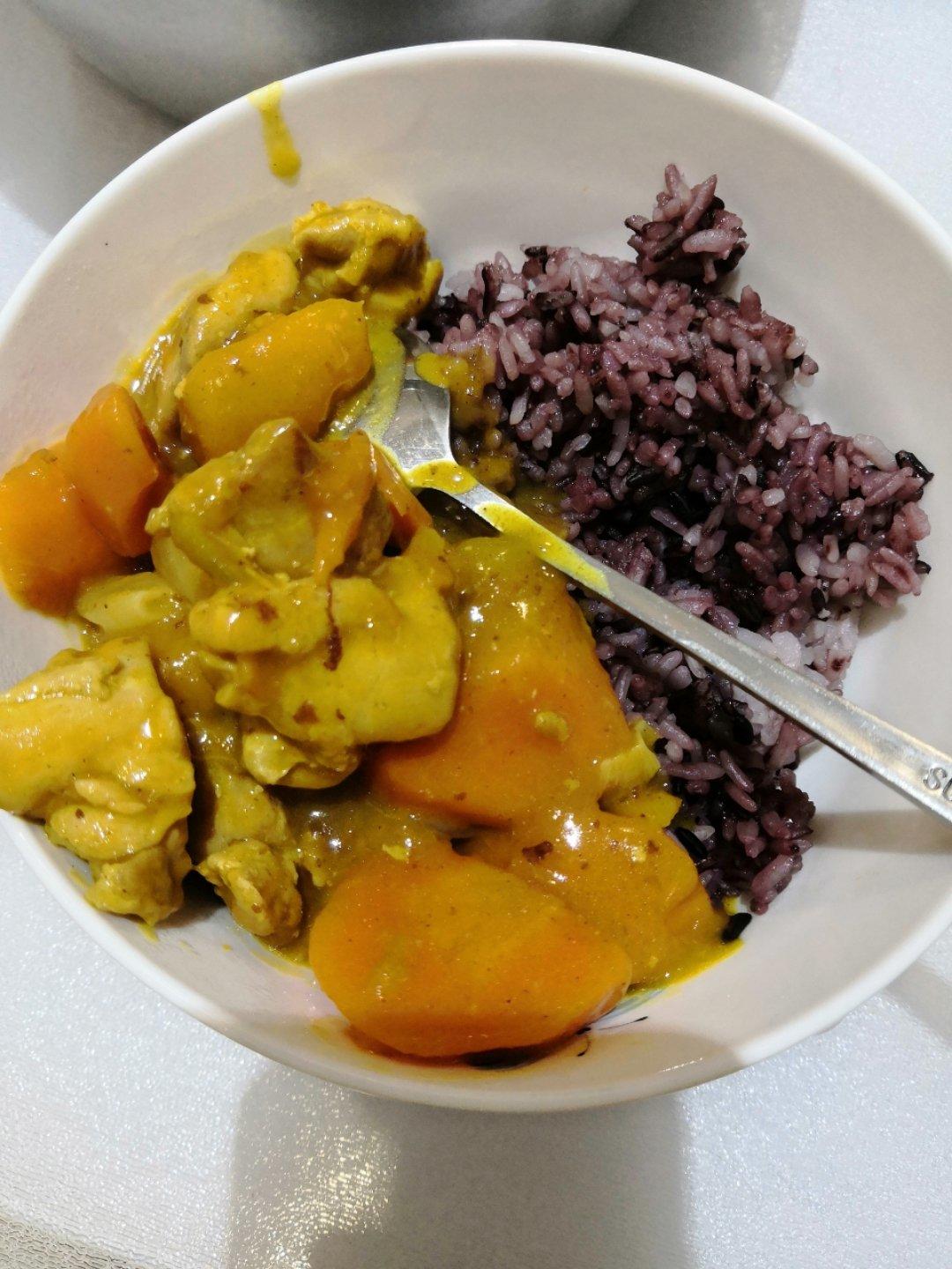咖喱鸡肉饭