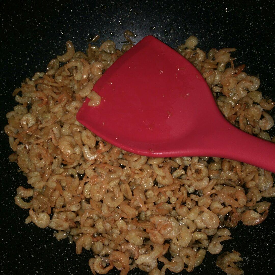 小小瑛子做的油炸海米