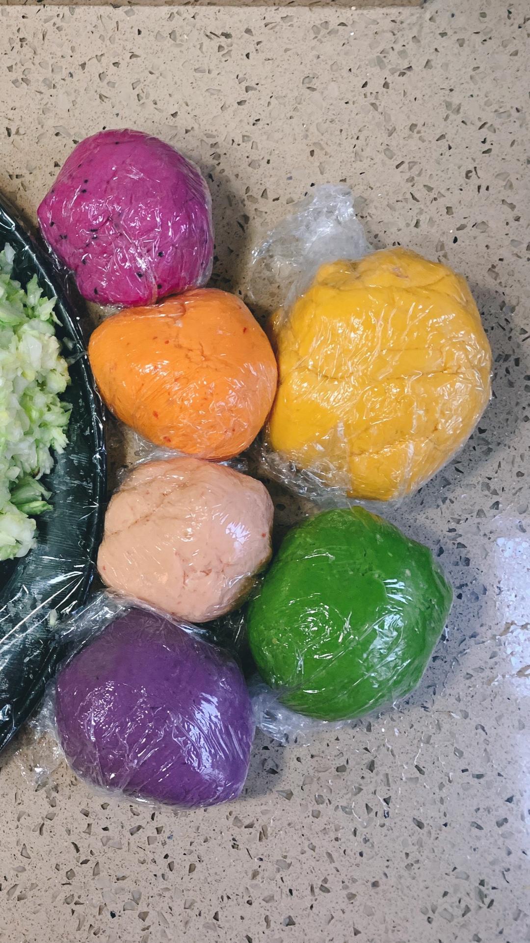 彩色蝴蝶面的做法 步骤1