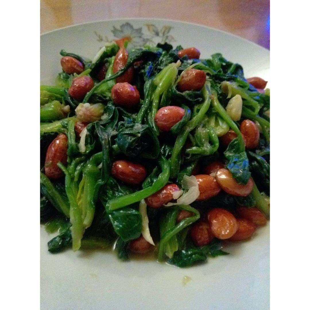 凉拌花生米菠菜