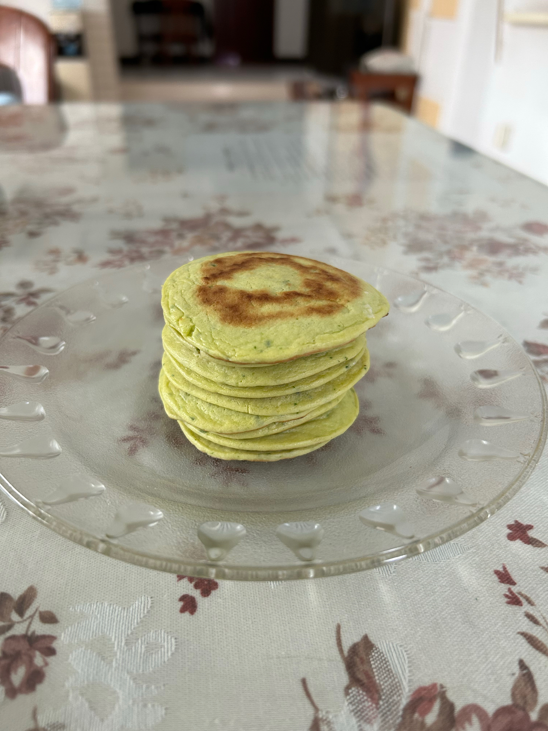 宝宝辅食——黄瓜鸡蛋松饼的做法