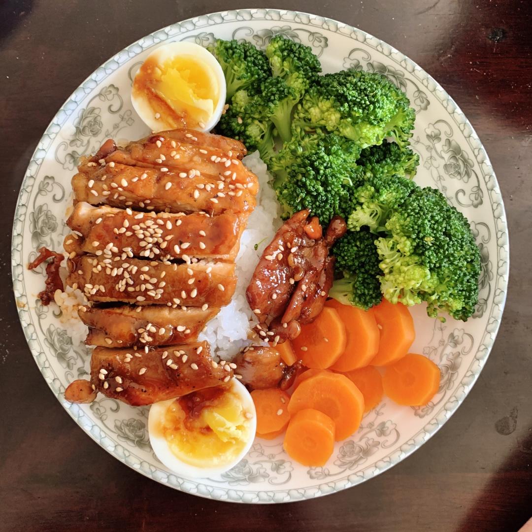 日式照烧鸡排饭