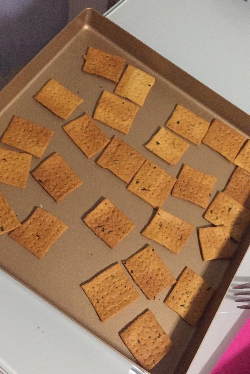 嘎嘣脆——香葱苏打饼干