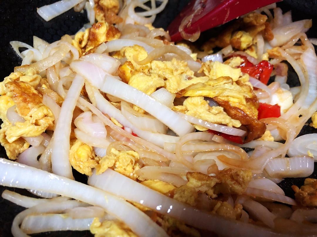 洋葱炒鸡蛋