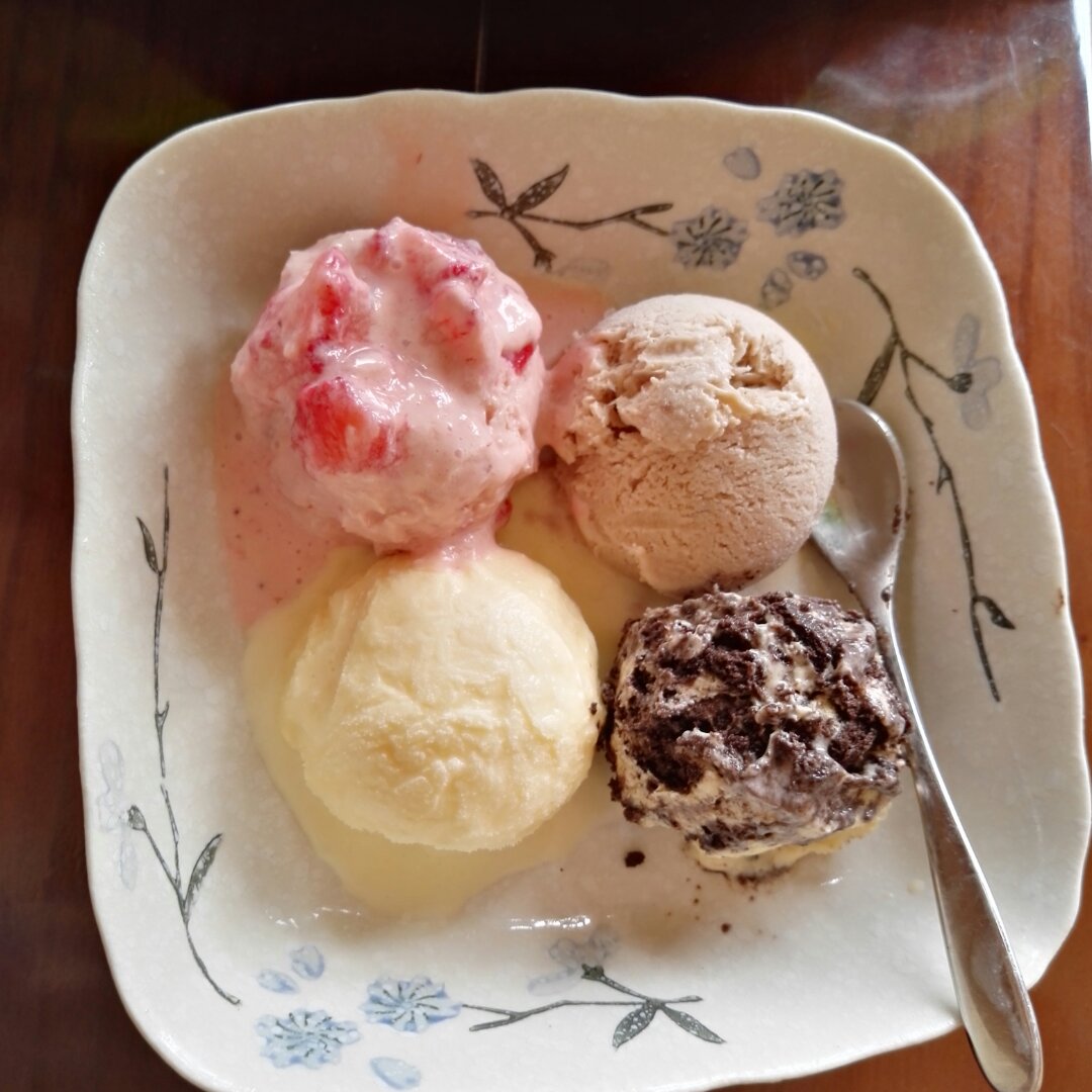 厨房魔法做的百利甜冰淇淋