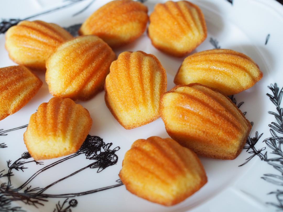 红茶柠香玛德琳