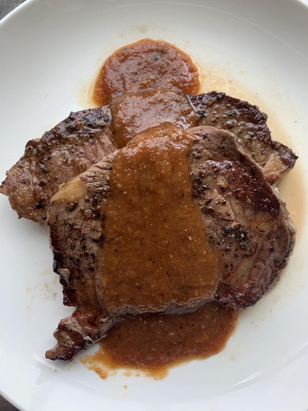 煎牛排（带酱汁做法）的做法