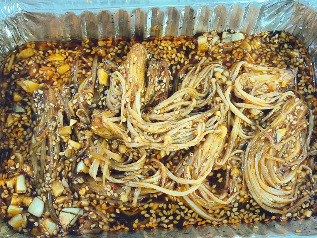 ㊙️制酱料❗️巨好吃烤金针菇！