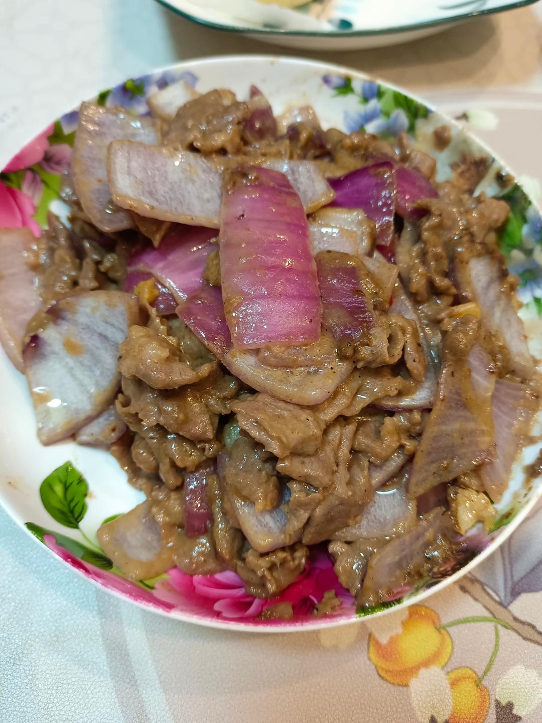 牛肉炒洋葱