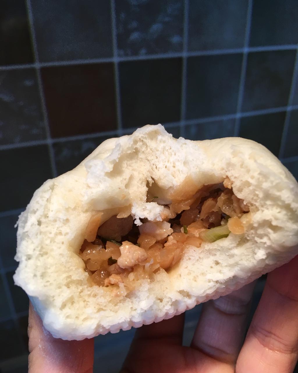 五花肉萝卜干包子