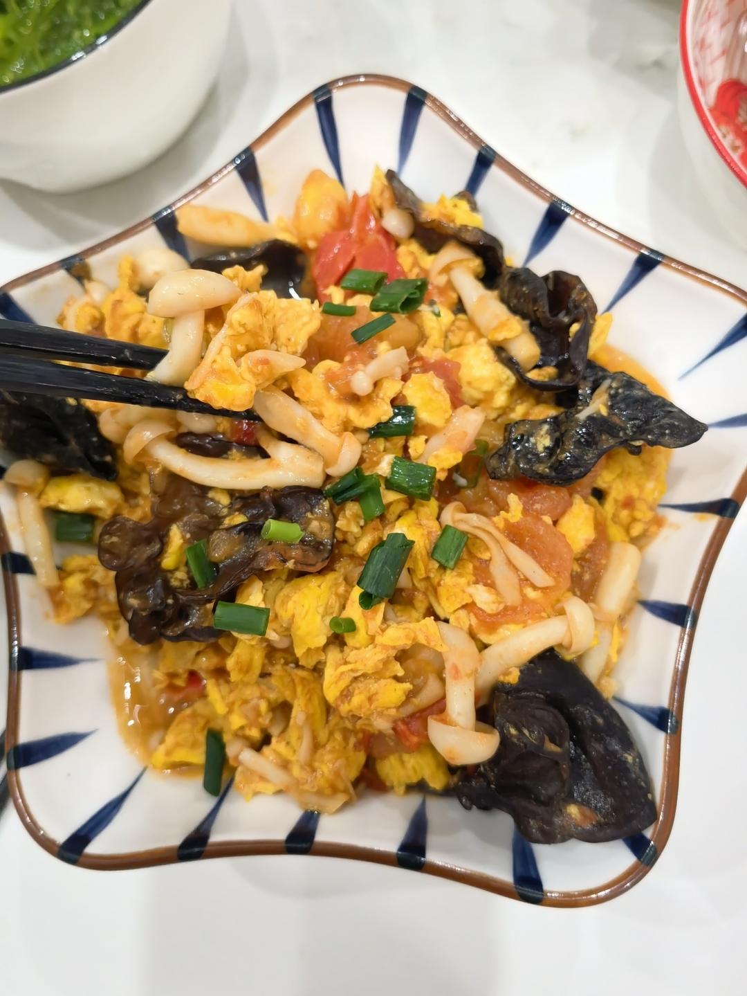 白玉菇炒鸡蛋