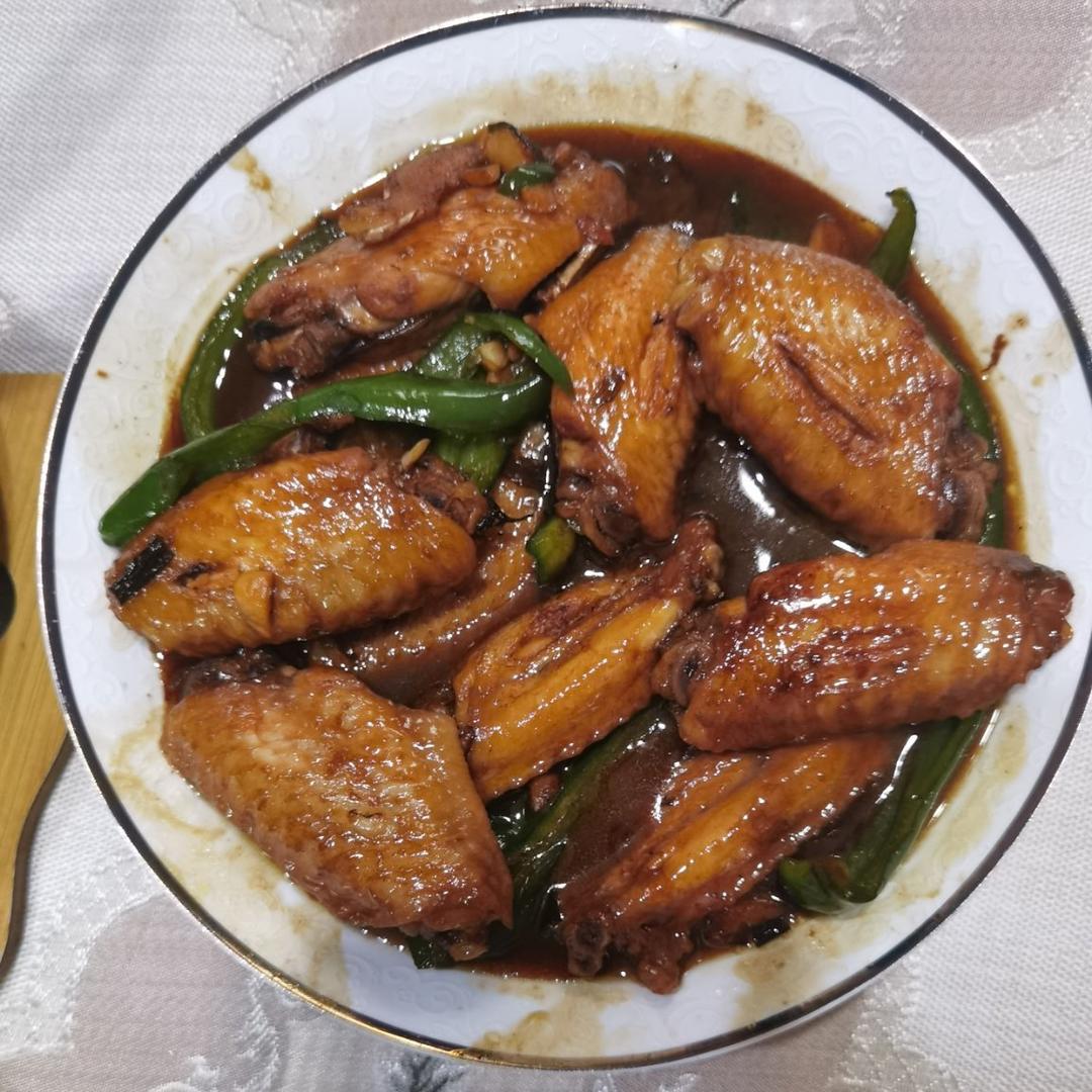 外婆教我的红烧鸡翅·连汤汁都狠好吃！！！
