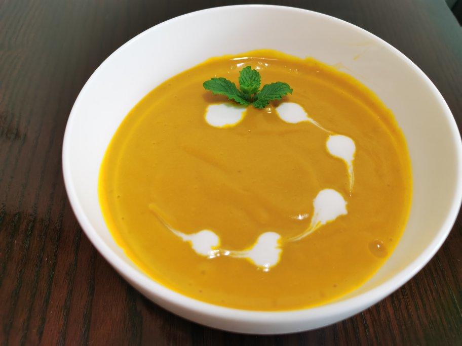奶油南瓜浓汤