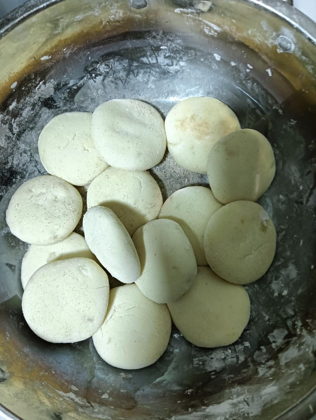 连吃三天吃不腻的芝士土豆饼，还会拉丝哦～