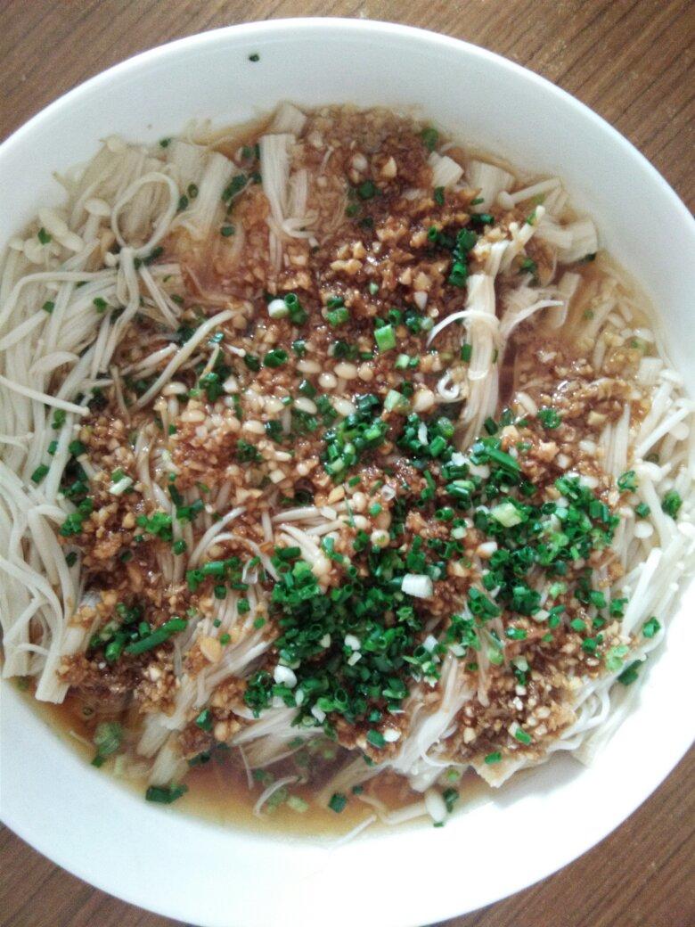 蒜蓉蒸金针菇