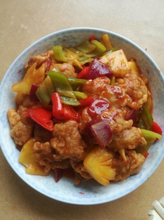 菠萝咕噜肉