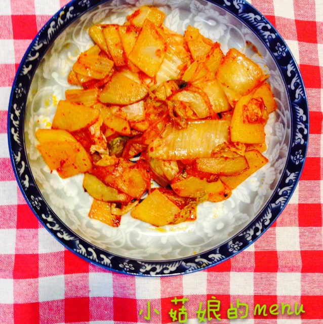 辣白菜炒土豆片
