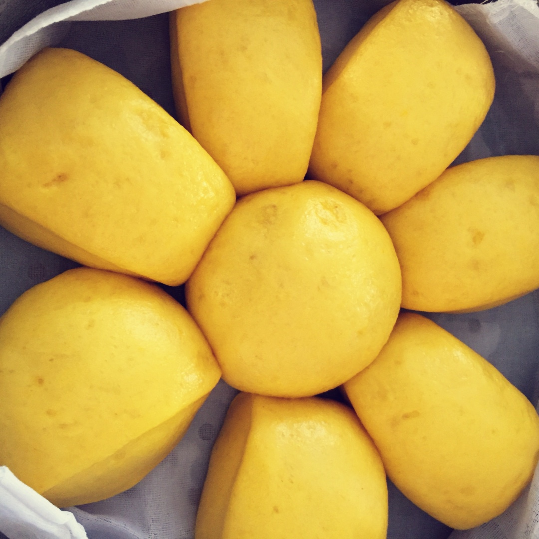 新手也可以--详解如何做出人见人爱、金黄的南瓜馒头