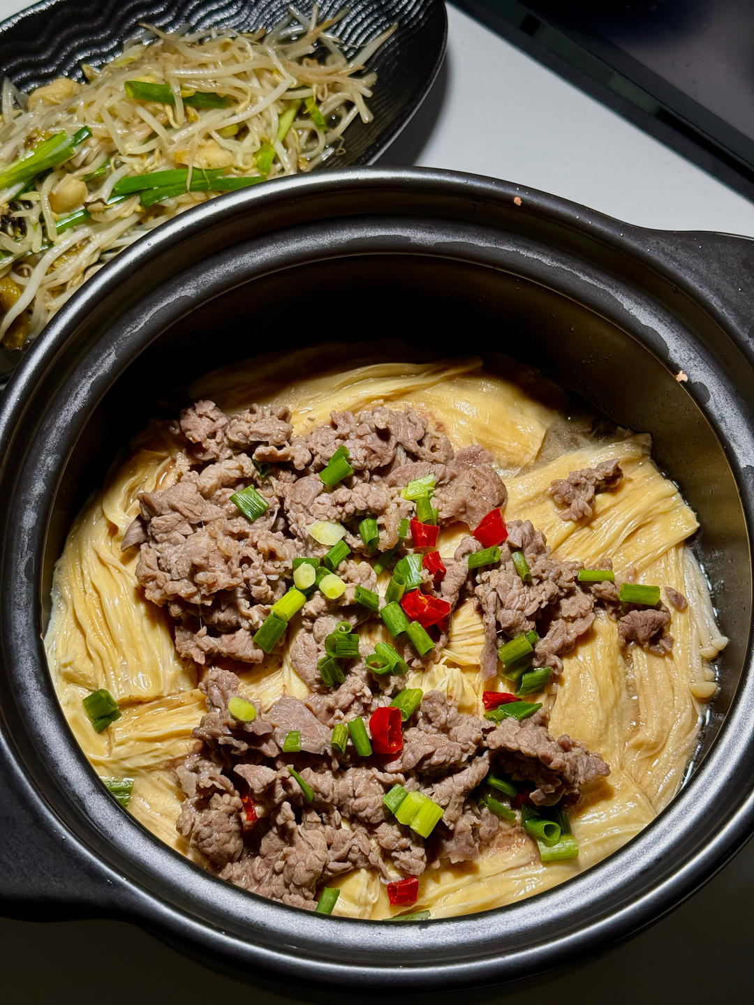 牛肉腐竹番茄煲