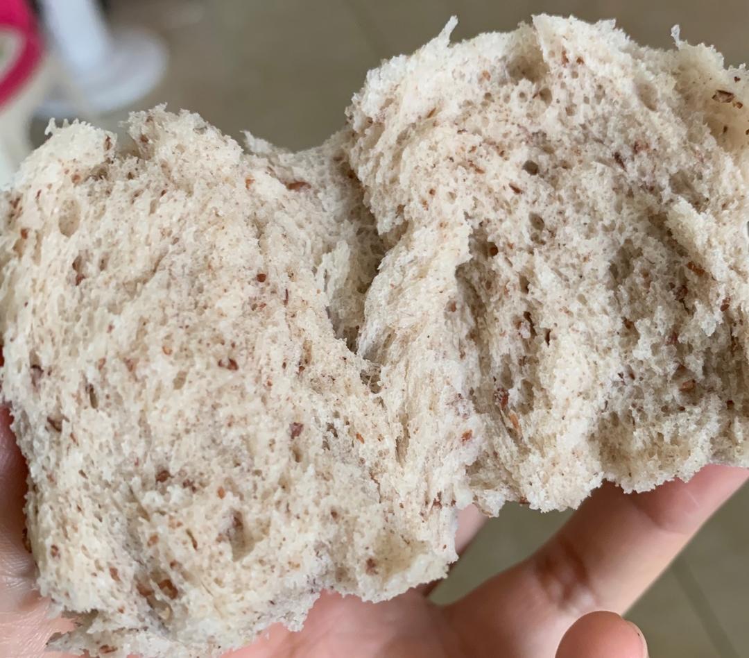 黑全麦馒头