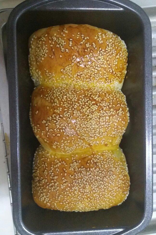 用烤箱自己做面包--手工牛奶吐司面包