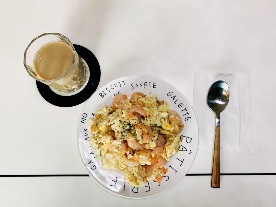 鲜香嫩滑的 虾仁滑蛋