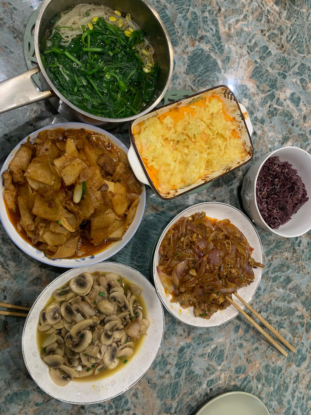 超级下饭的秘制洋葱炒肥牛～好吃到舔盘