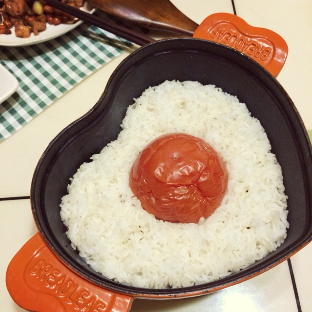 整个番茄饭