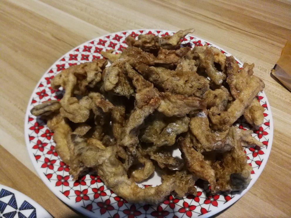 干炸蘑菇的做法，大人小孩都喜欢