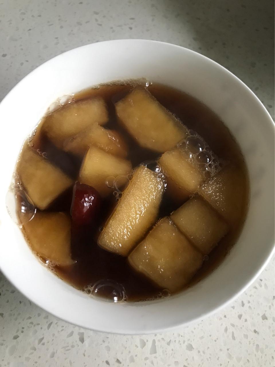 心音遥远做的大姨妈汤红枣苹果姜汤