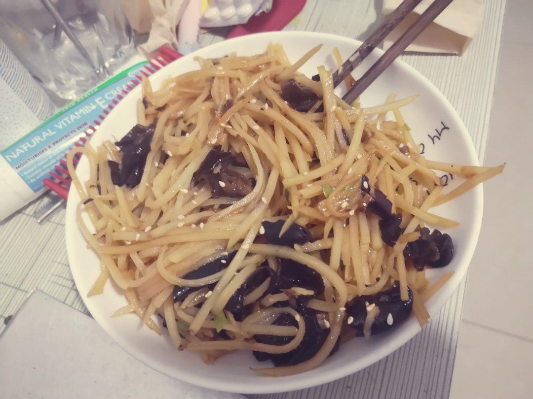 在家也能做出馆子味儿的醋溜/炝炒/酸辣土豆丝（就是那道看似简单，实则步步玄机的土豆丝）