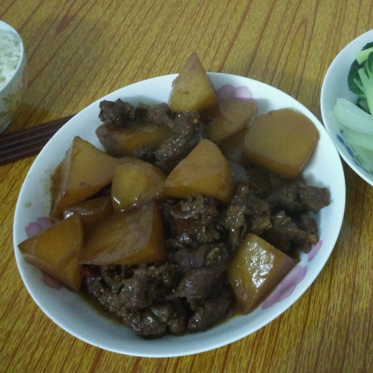 萝卜炖牛腩