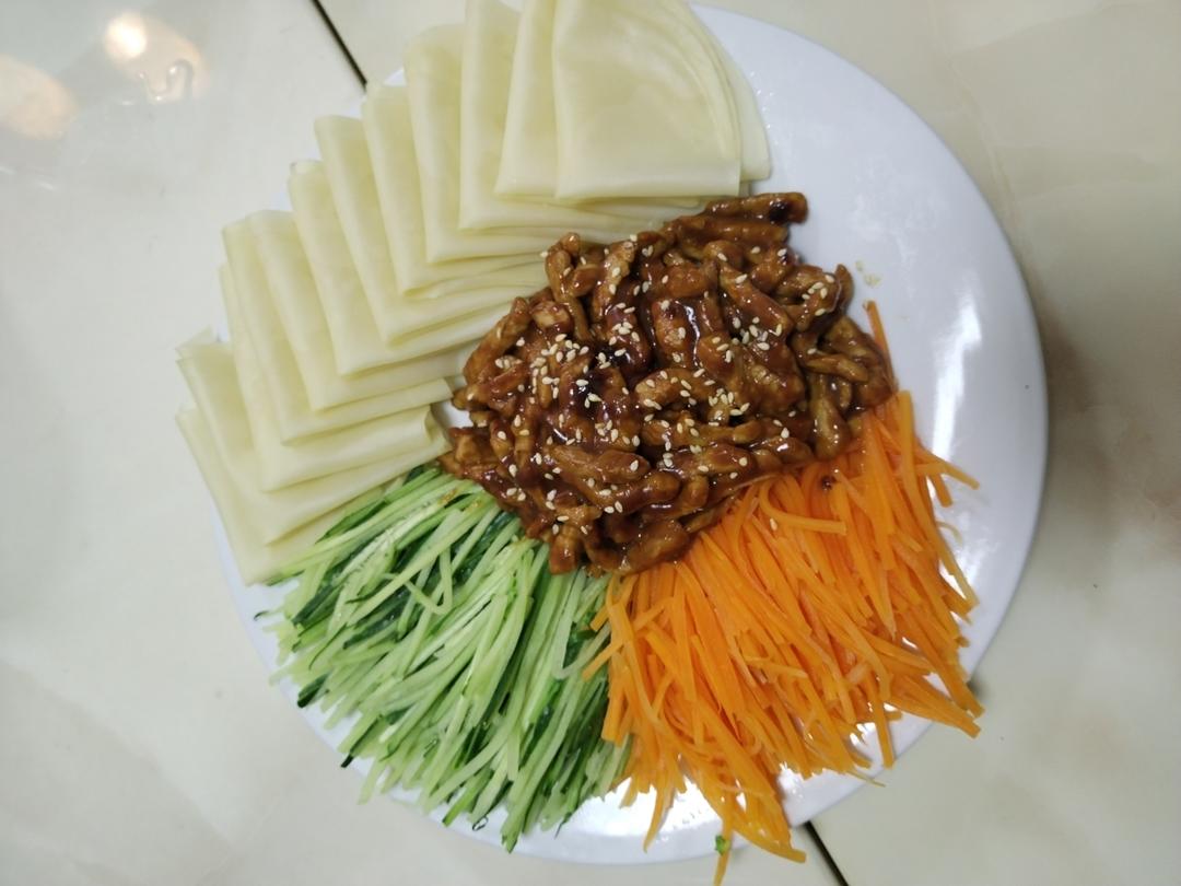 好吃到舔手的酱肉丝