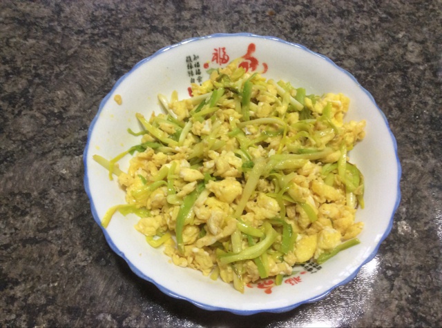 蒜薹炒蛋