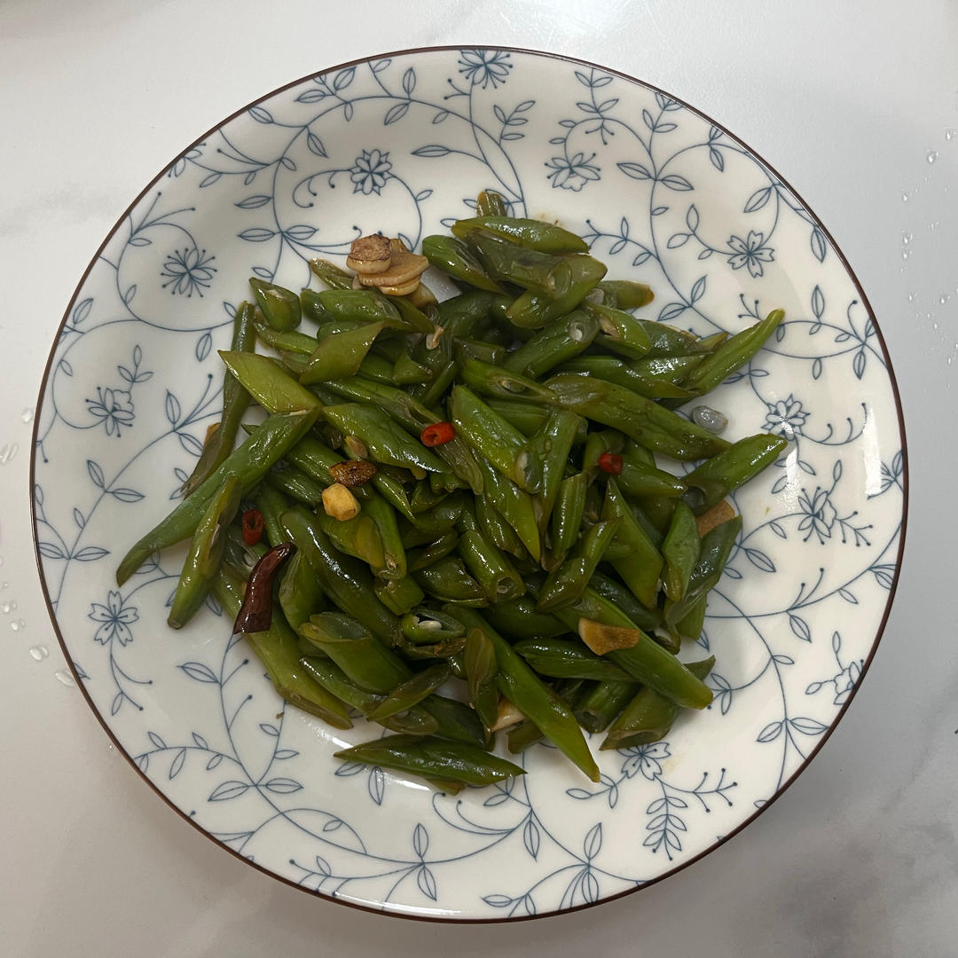 非常简单美味的家常菜～干煸四季豆