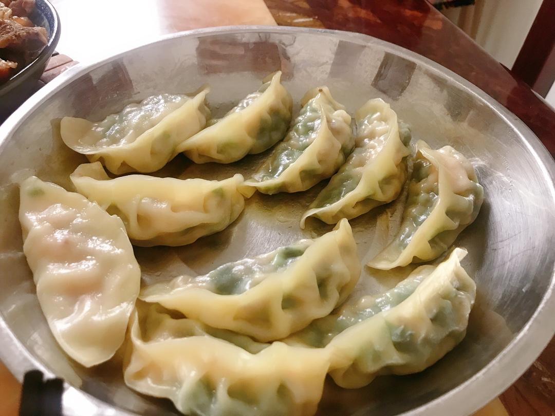 猪肉韭菜香菇虾仁木耳饺子