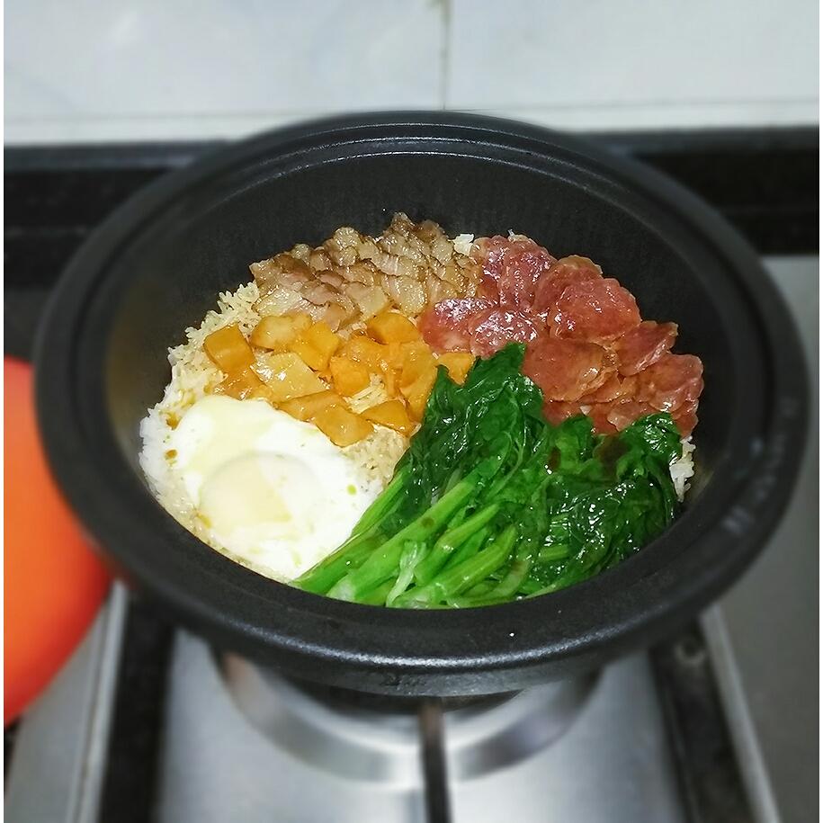 香肠煲仔饭
