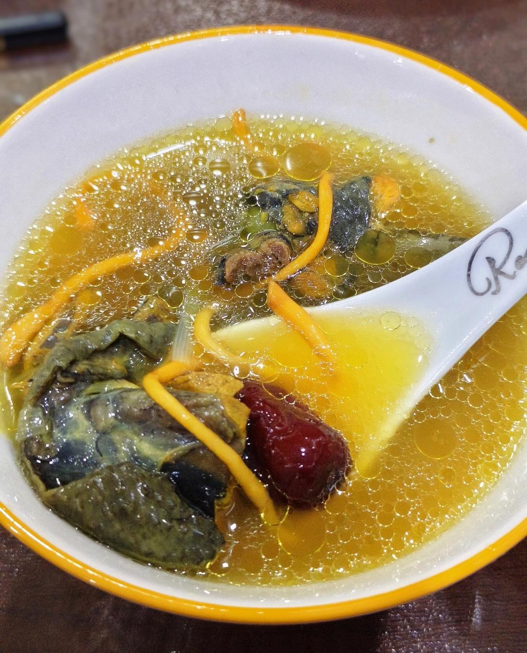 补血补气乌鸡汤