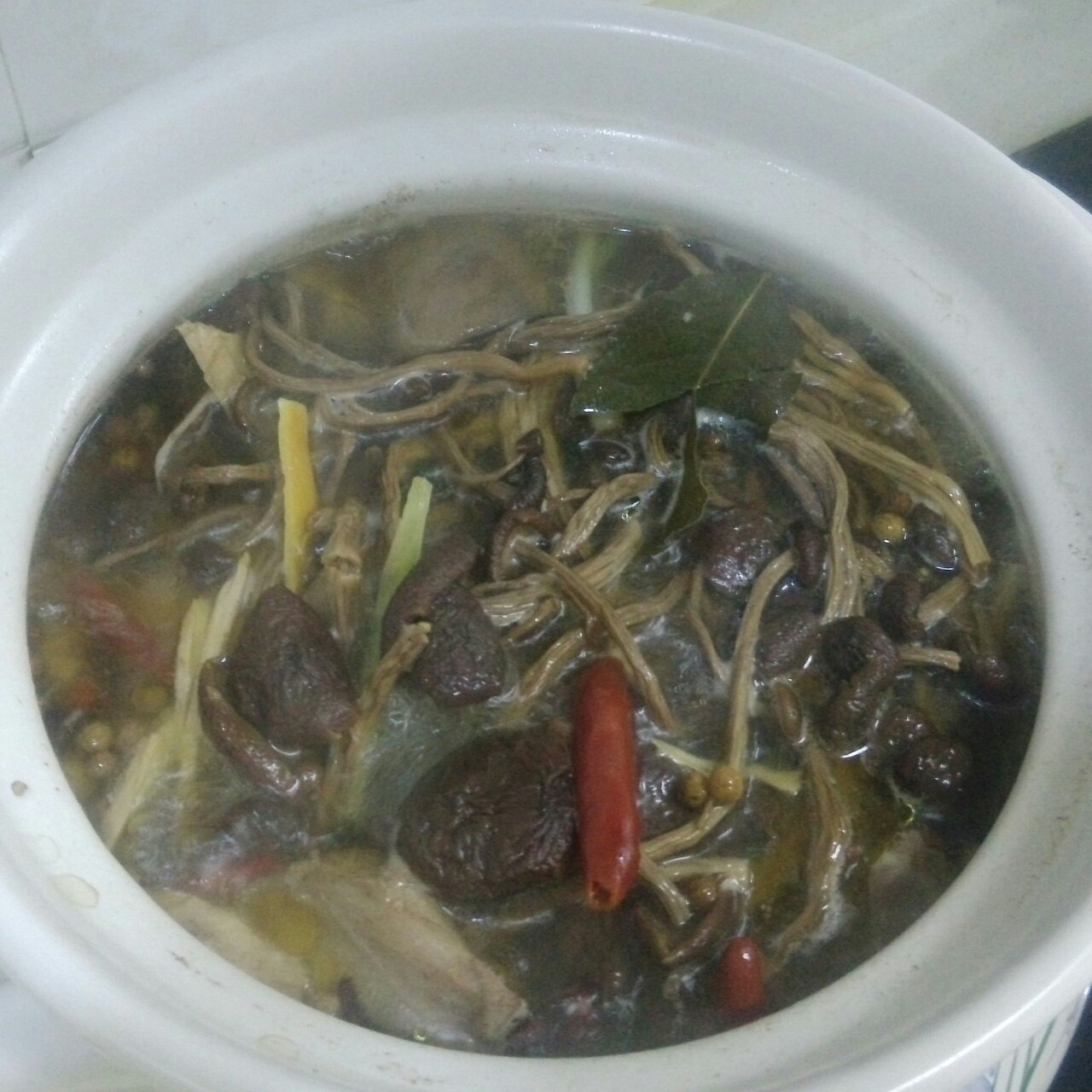茶树菇老鸭汤