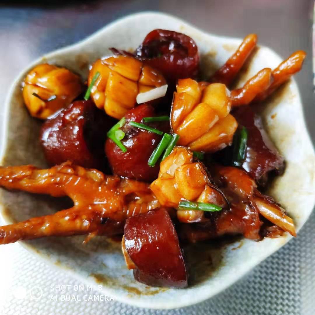 鲍鱼红烧猪尾鸡爪的做法 步骤4