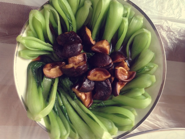 浇汁香菇油菜