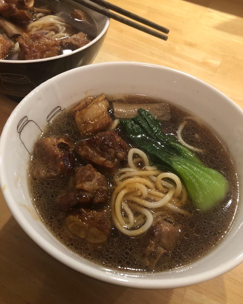 快手排骨面