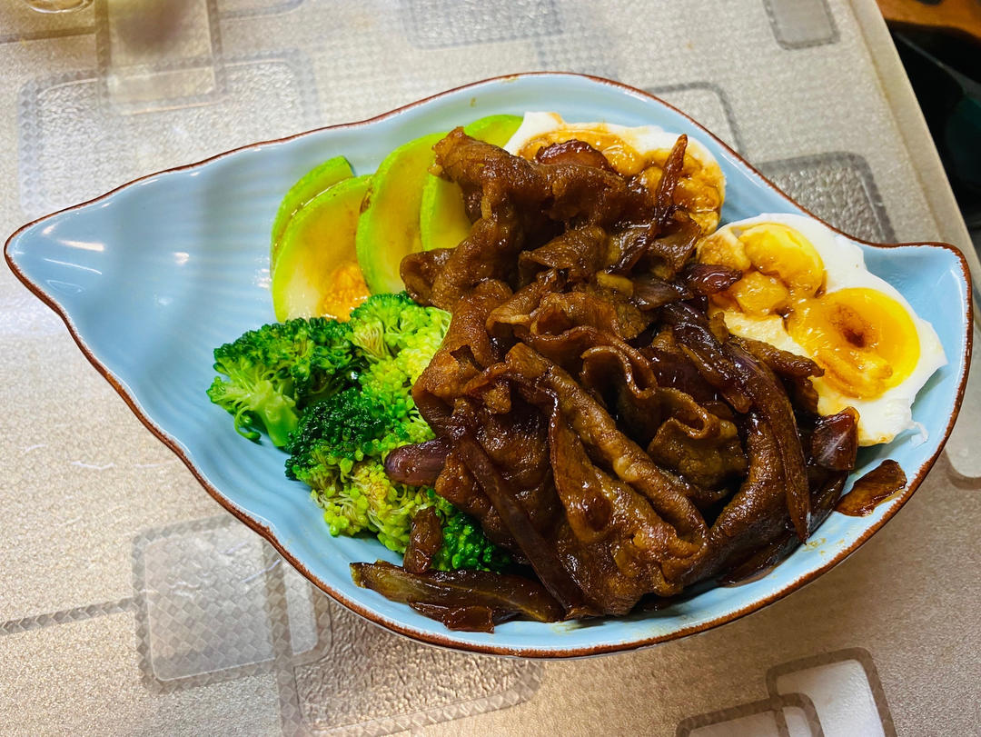 经典日式肥牛饭，肉香爆棚！