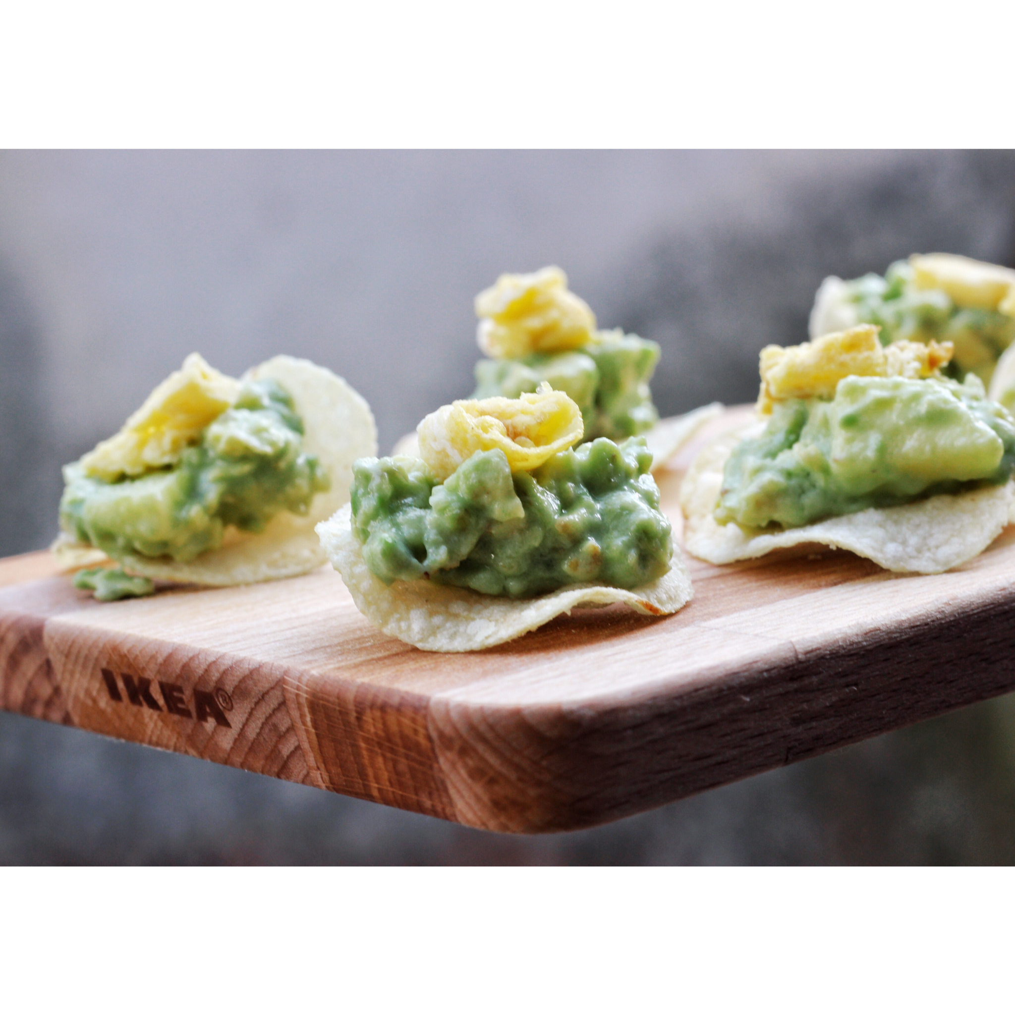 薯片牛油果大虾沙拉