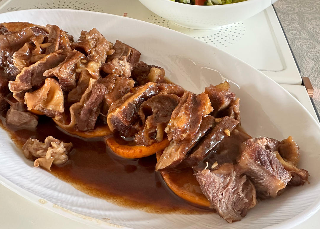 橙香慢炖牛肋骨肉