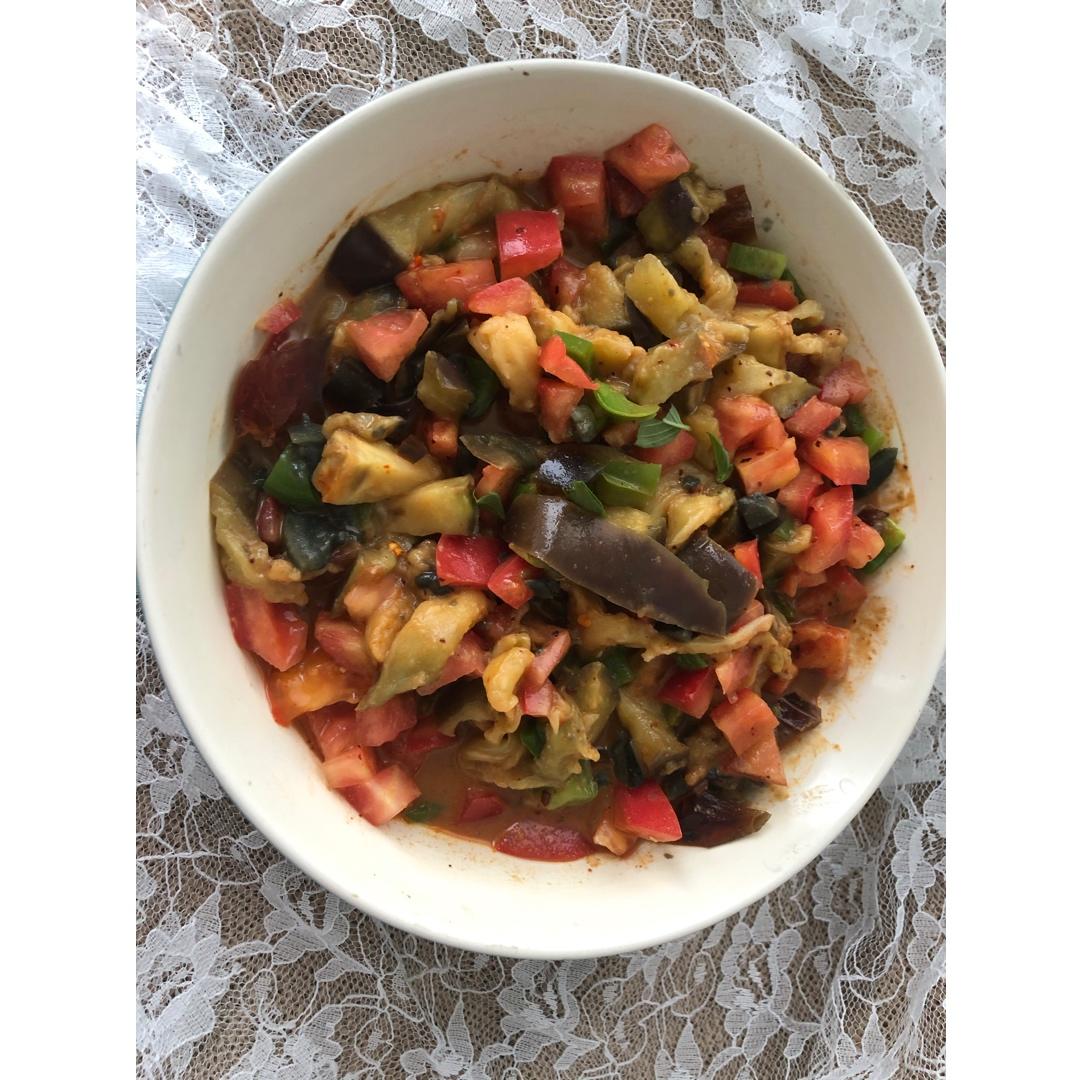 私房茄子辣椒擂皮蛋