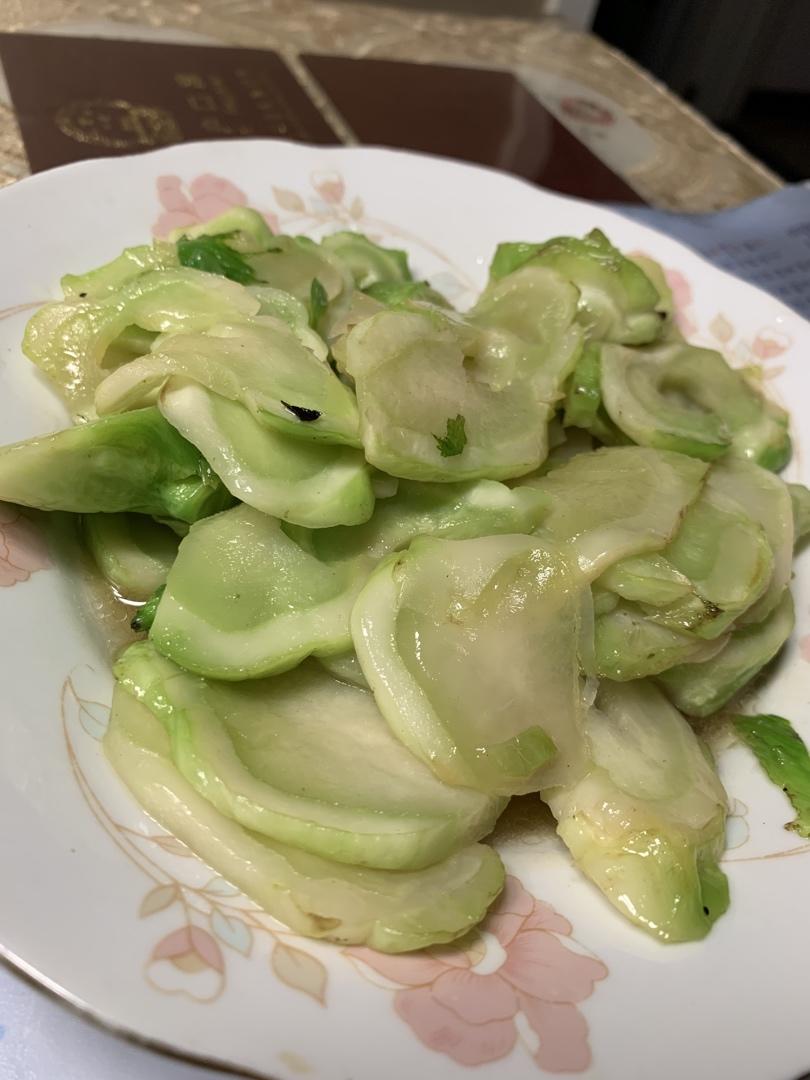 清炒儿菜（清香翠绿超好吃）