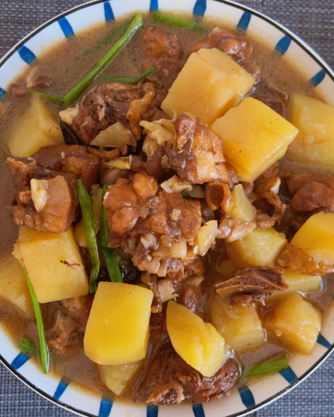 家常炒鸡肉（土豆）