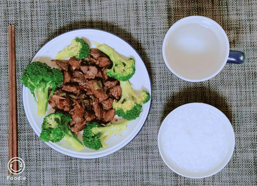 小炒牛肉