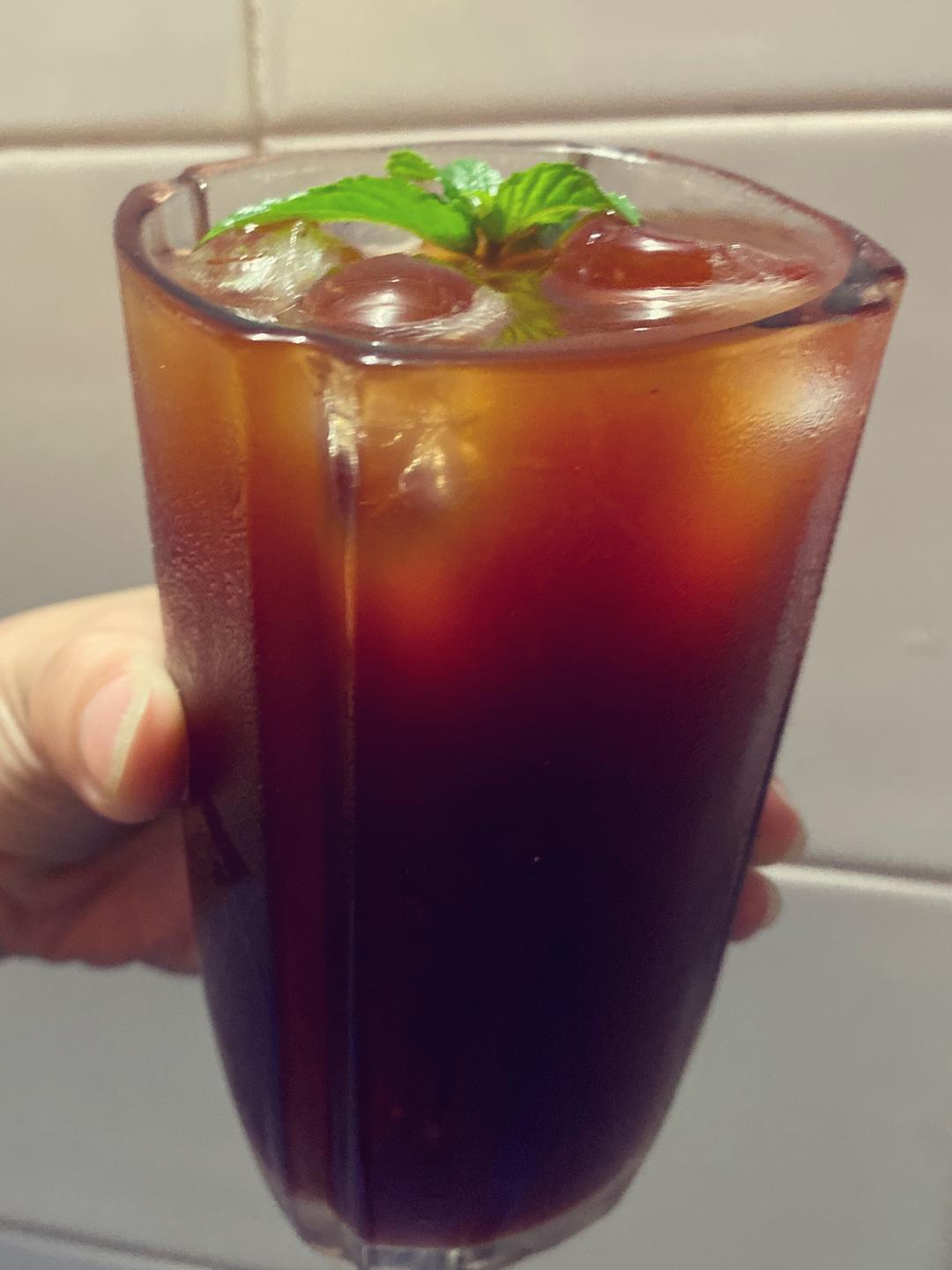 不用手都能做的夏日特饮西瓜冷萃咖啡的做法